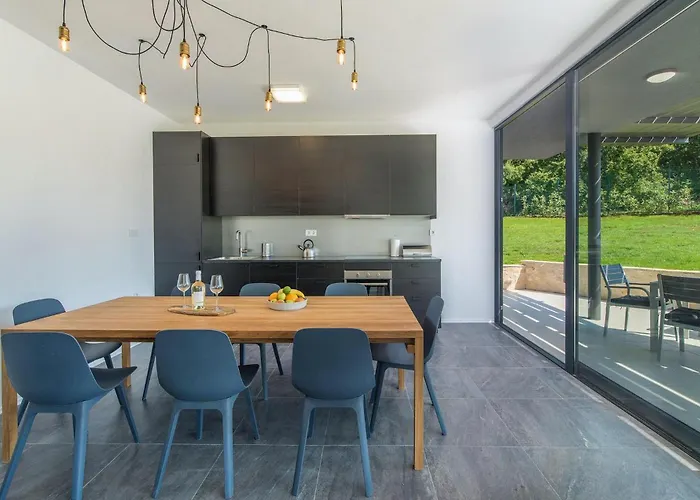 Caeli Semesterbostad *