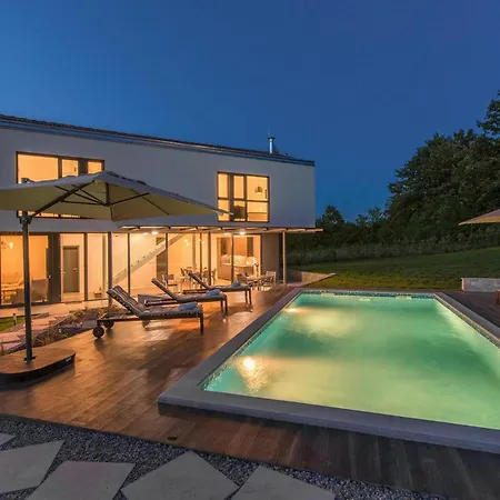 Caeli Holiday home *